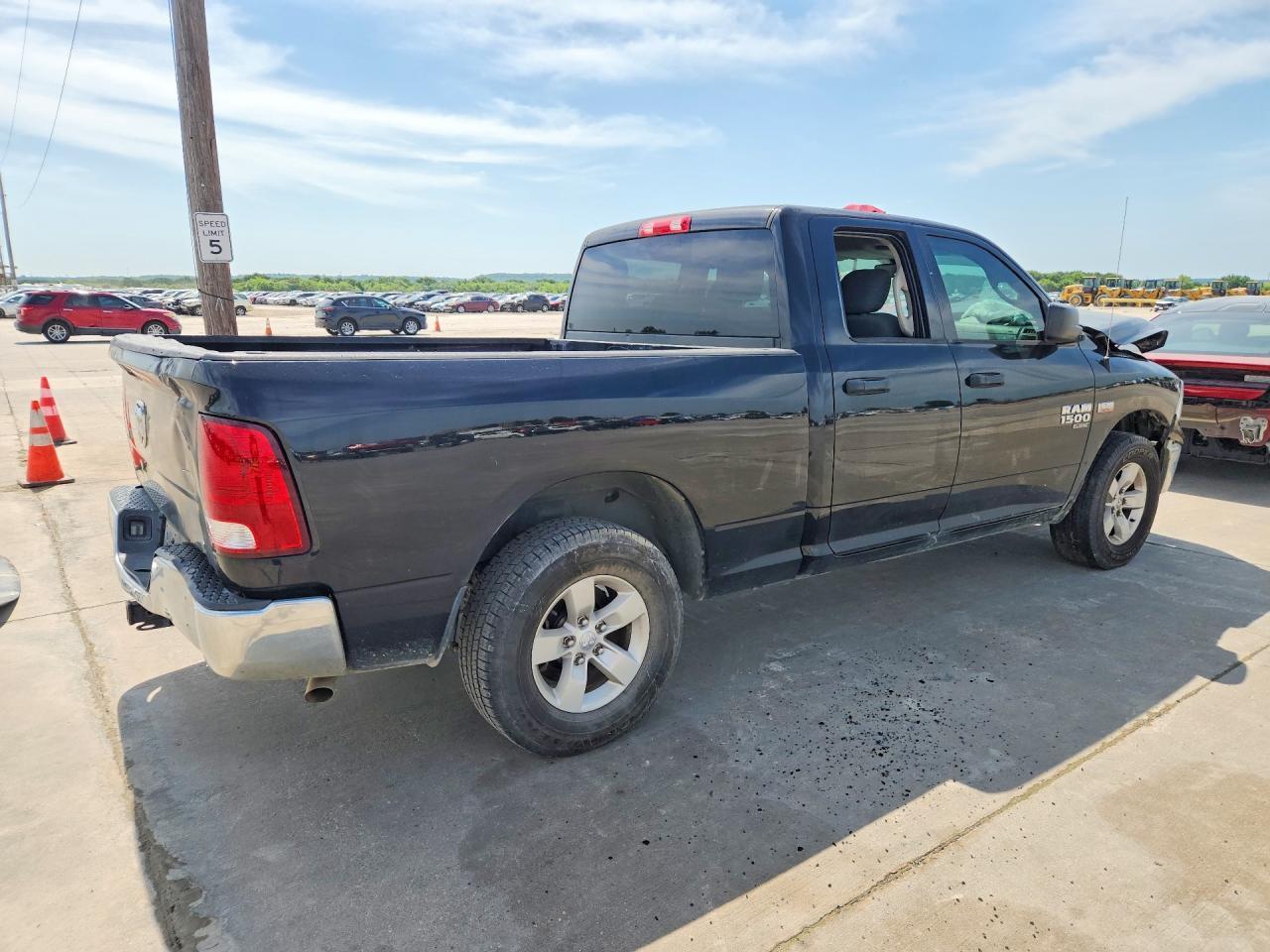 2020 Ram 1500 Classic Tradesman - Фото 3