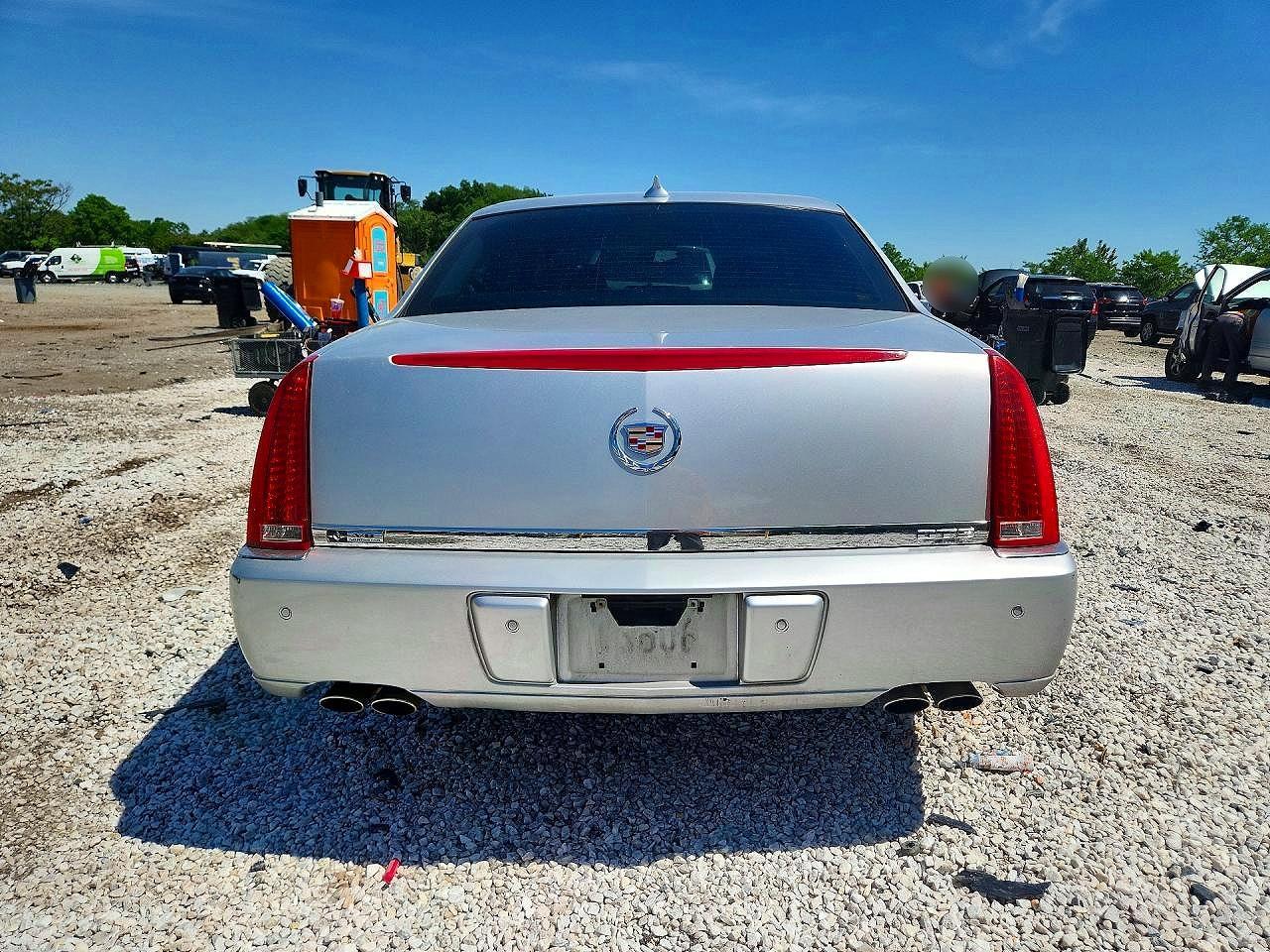 2009 Cadillac Dts - Image 6