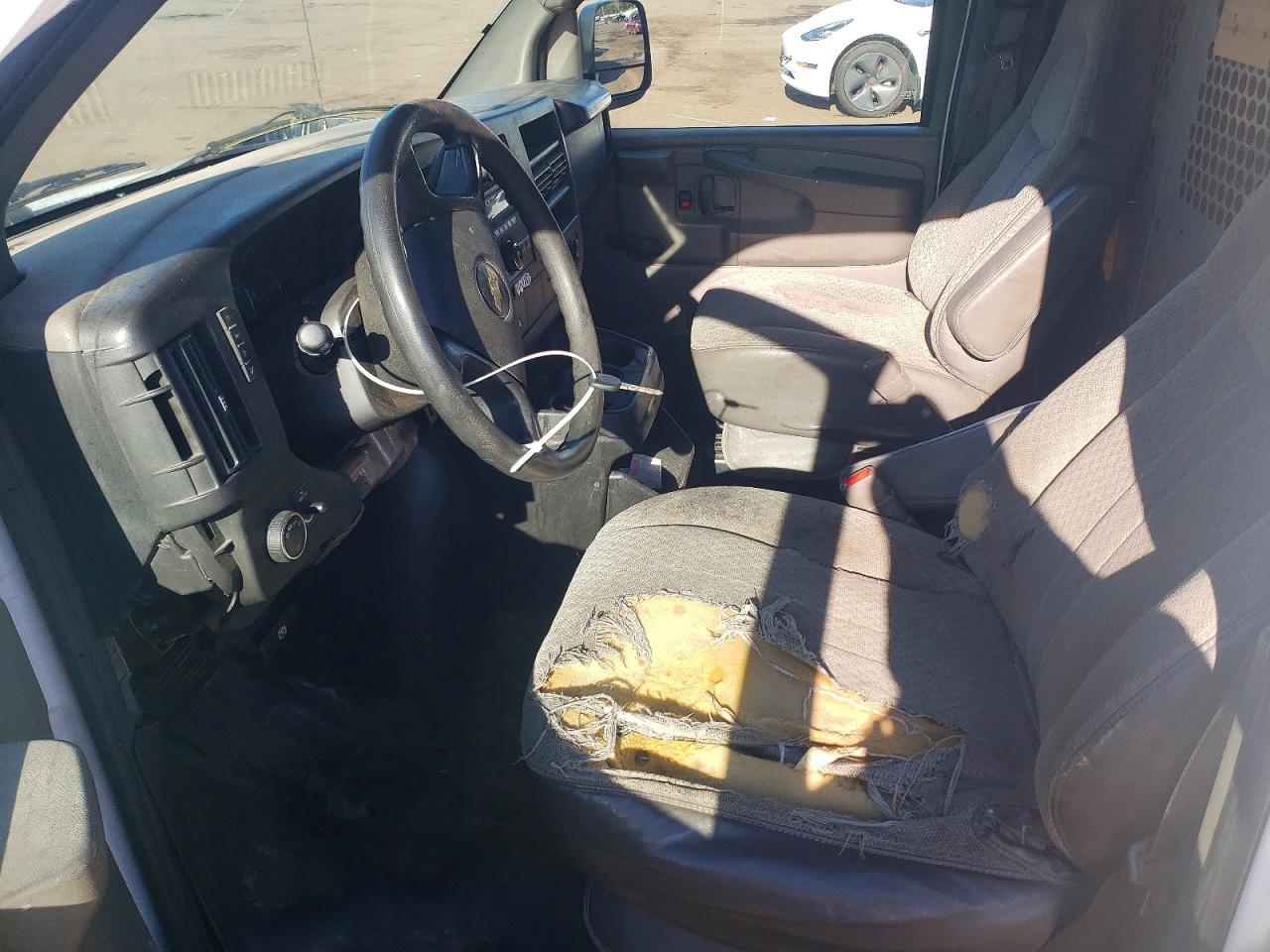 2008 Chevrolet Express G3500 - Фото 7