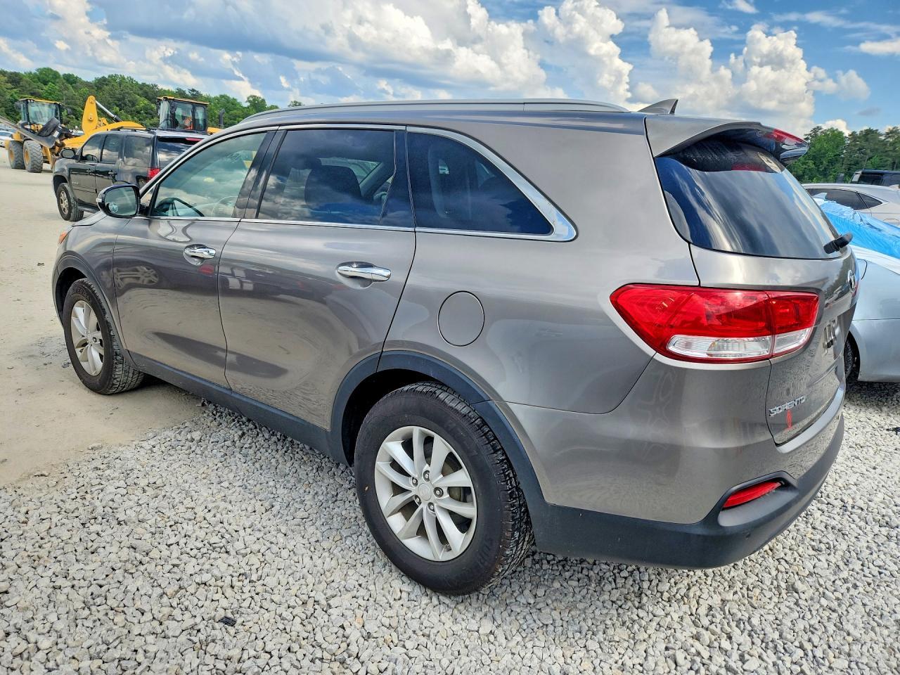 2016 Kia Sorento Lx - Фото 2
