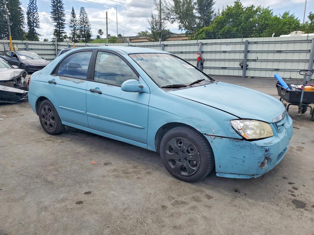 2005 Kia Spectra Lx - Фото 4