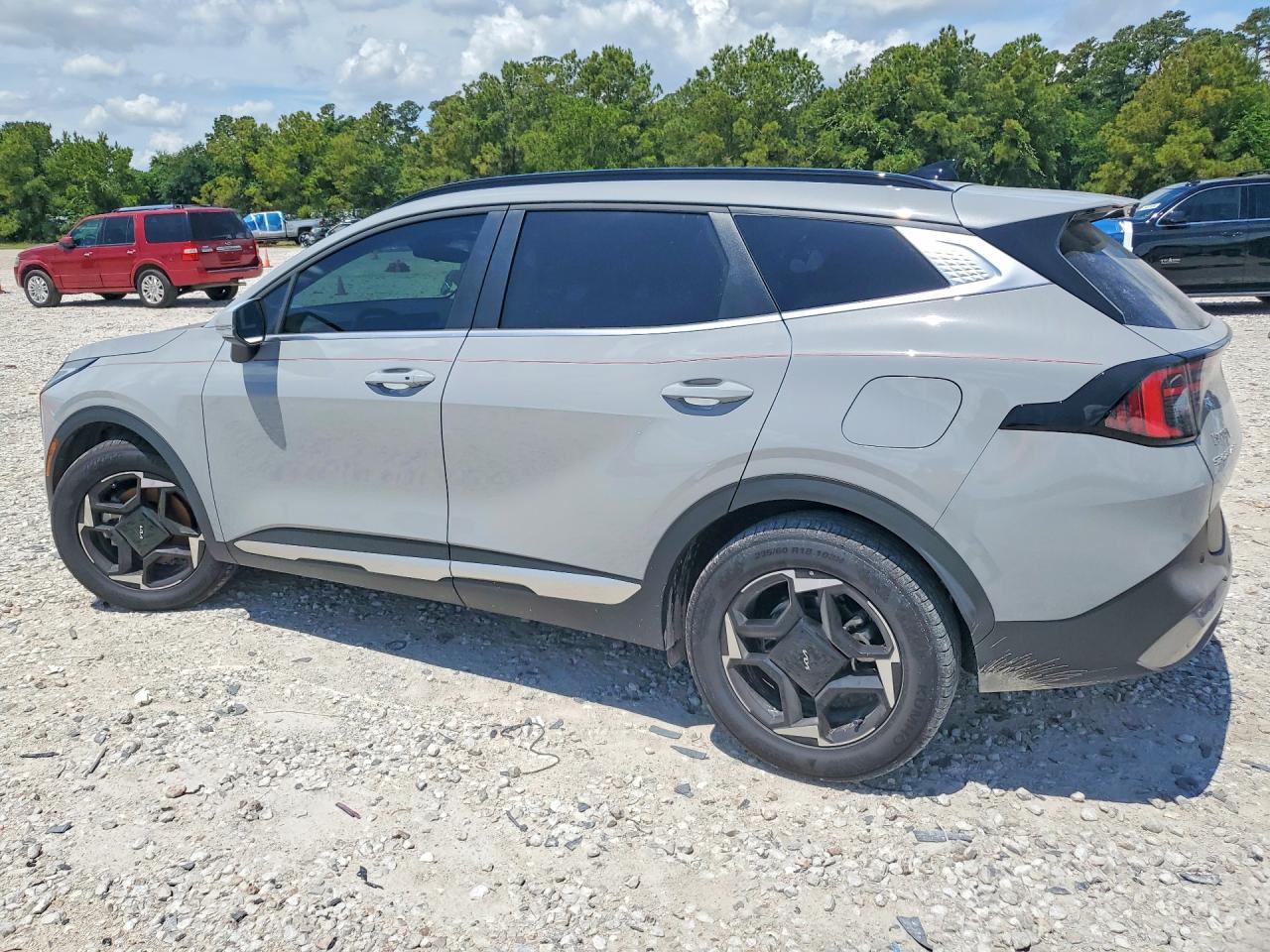 2026 Kia Sportage Ex - Image 2