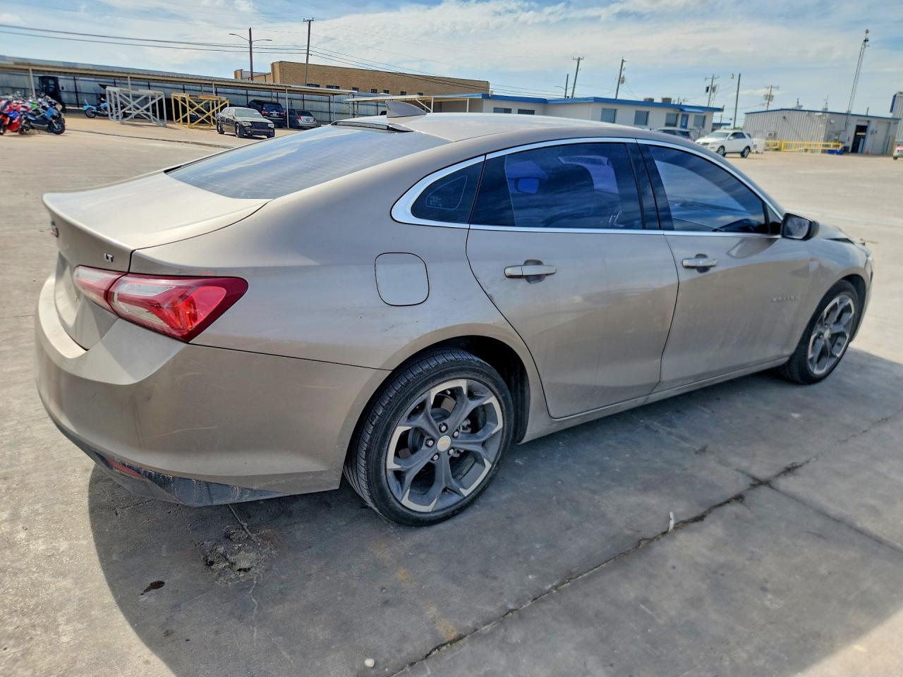2022 Chevrolet Malibu Lt - Image 3
