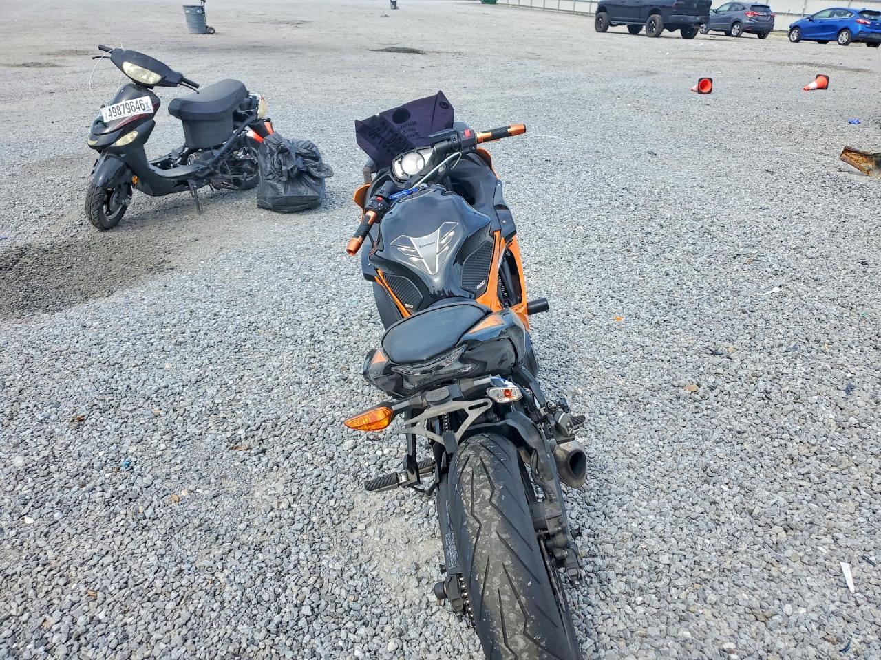 2019 Kawasaki Ex650 F - Фото 4