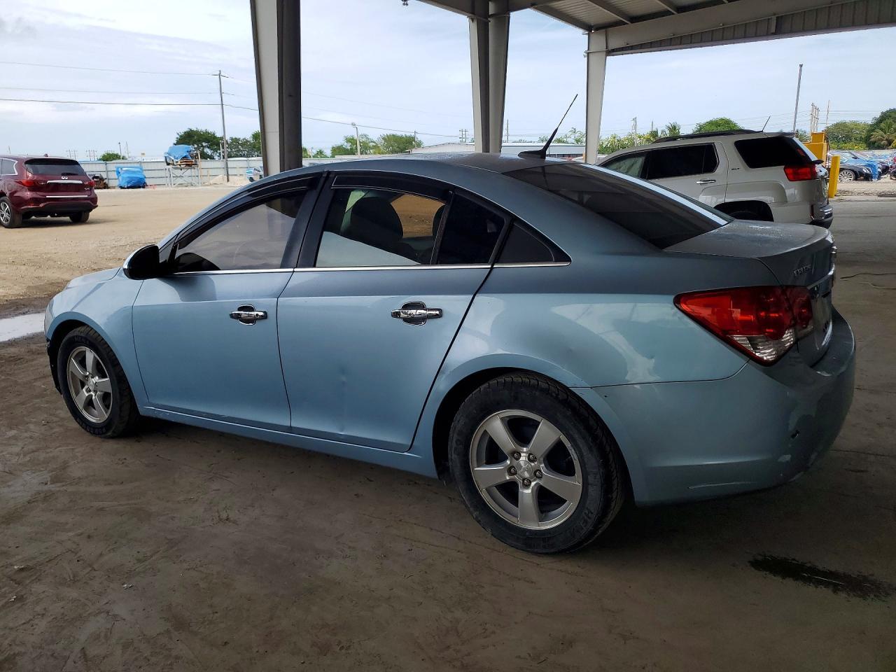 2012 Chevrolet Cruze Lt - Image 2