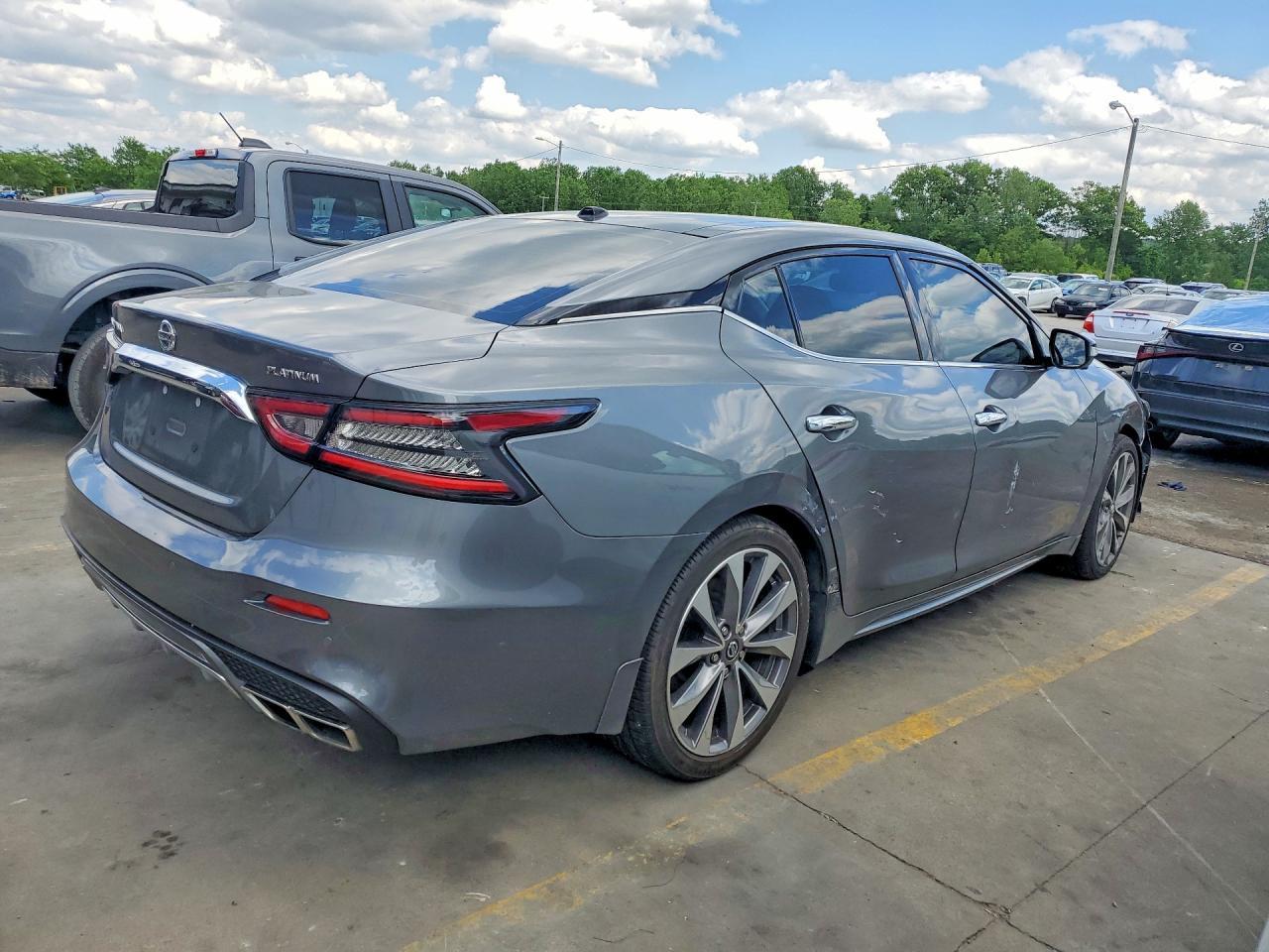 2022 Nissan Maxima Platinum - Фото 3