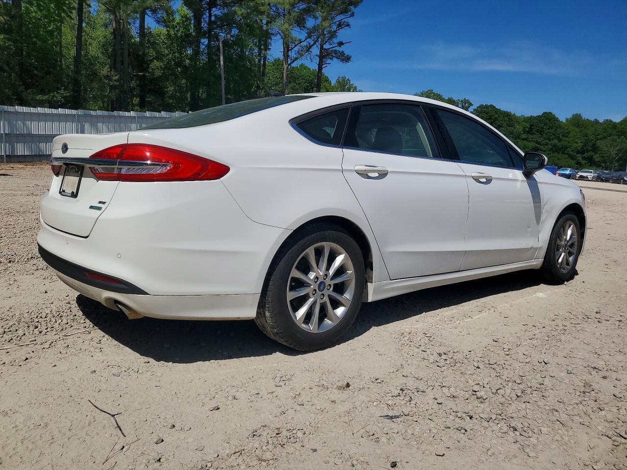 2017 Ford Fusion Se - Image 3