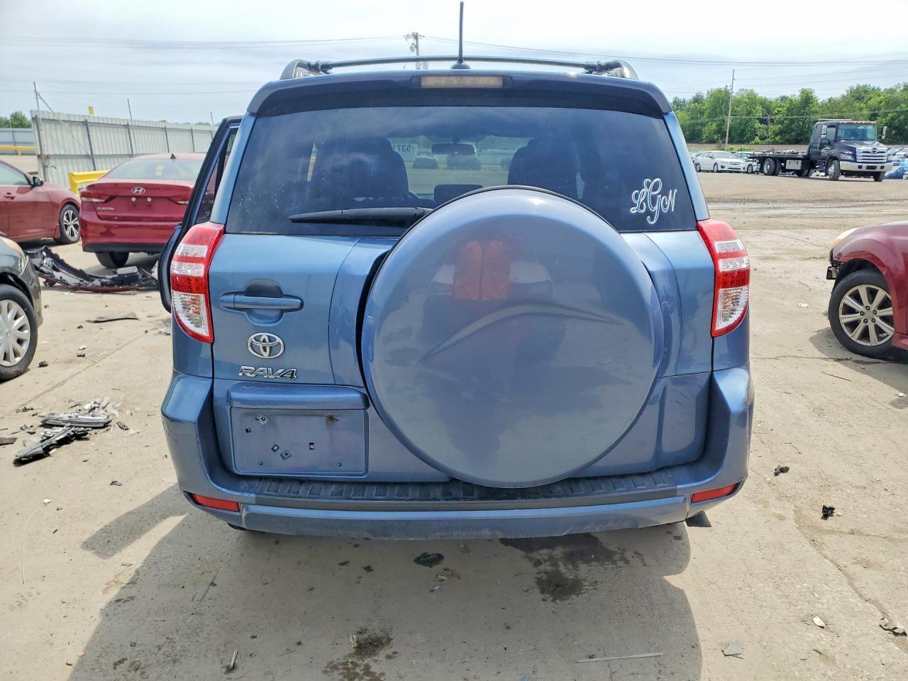 2011 Toyota Rav4 Base - Фото 6
