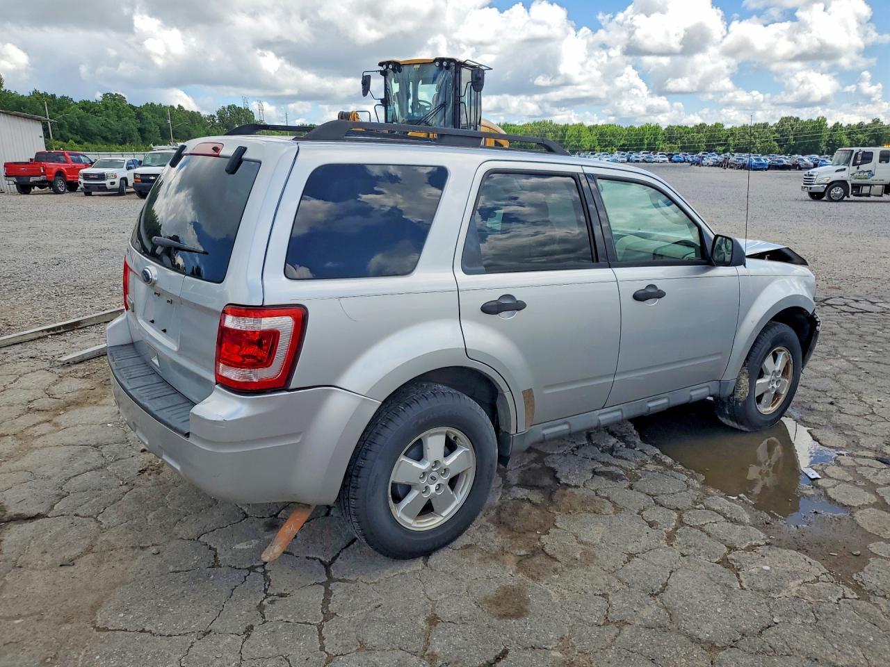 2010 Ford Escape Xlt - Фото 3