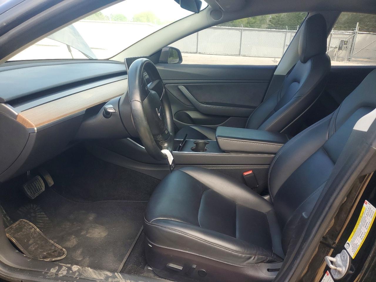 2018 Tesla Model 3 - Фото 7