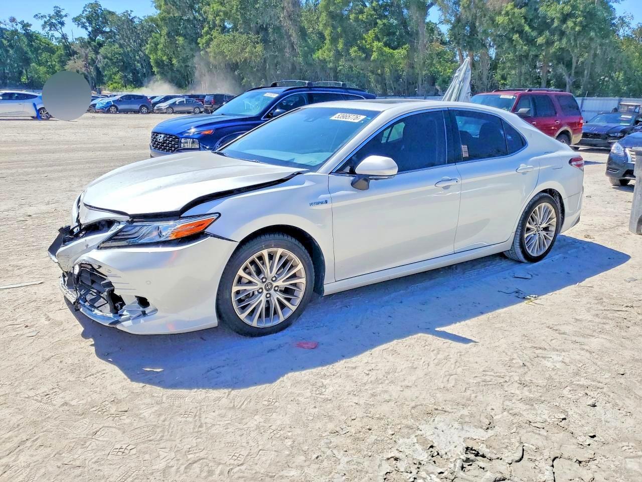 2018 Toyota Camry Hybrid Xle