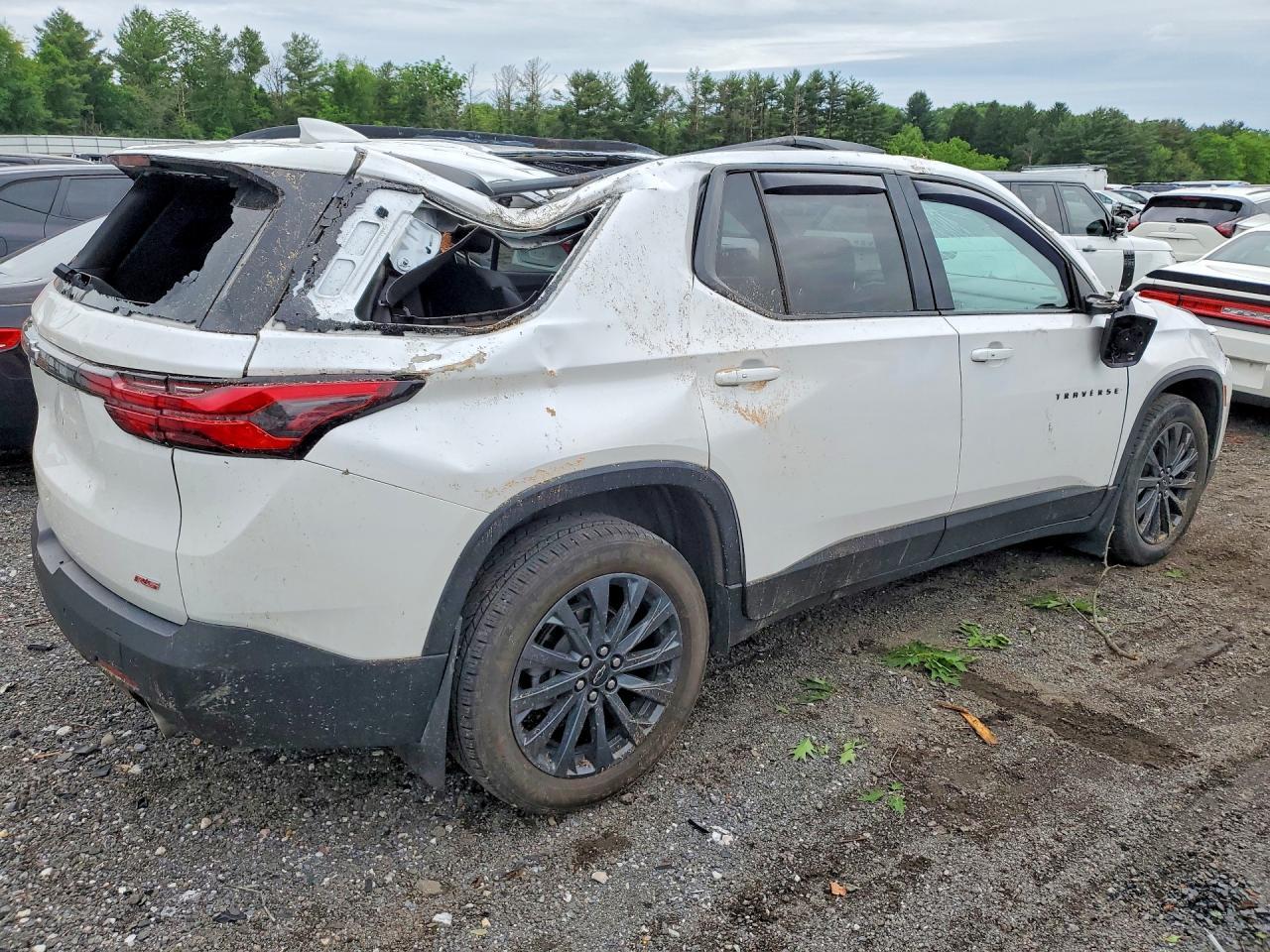 2022 Chevrolet Traverse Rs - Фото 3