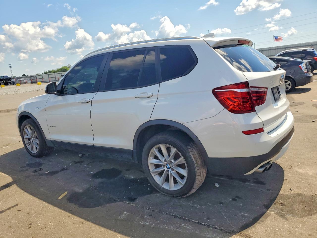 2016 BMW X3 xDrive28I - Фото 2