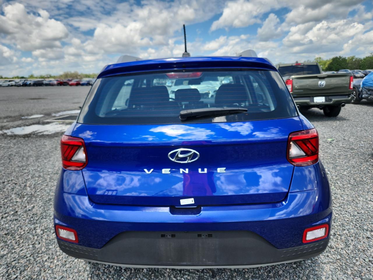2024 Hyundai Venue Sel - Image 6