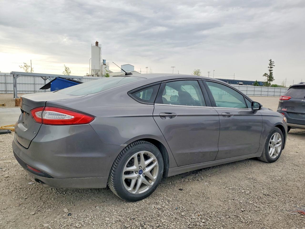 2013 Ford Fusion Se - Image 3
