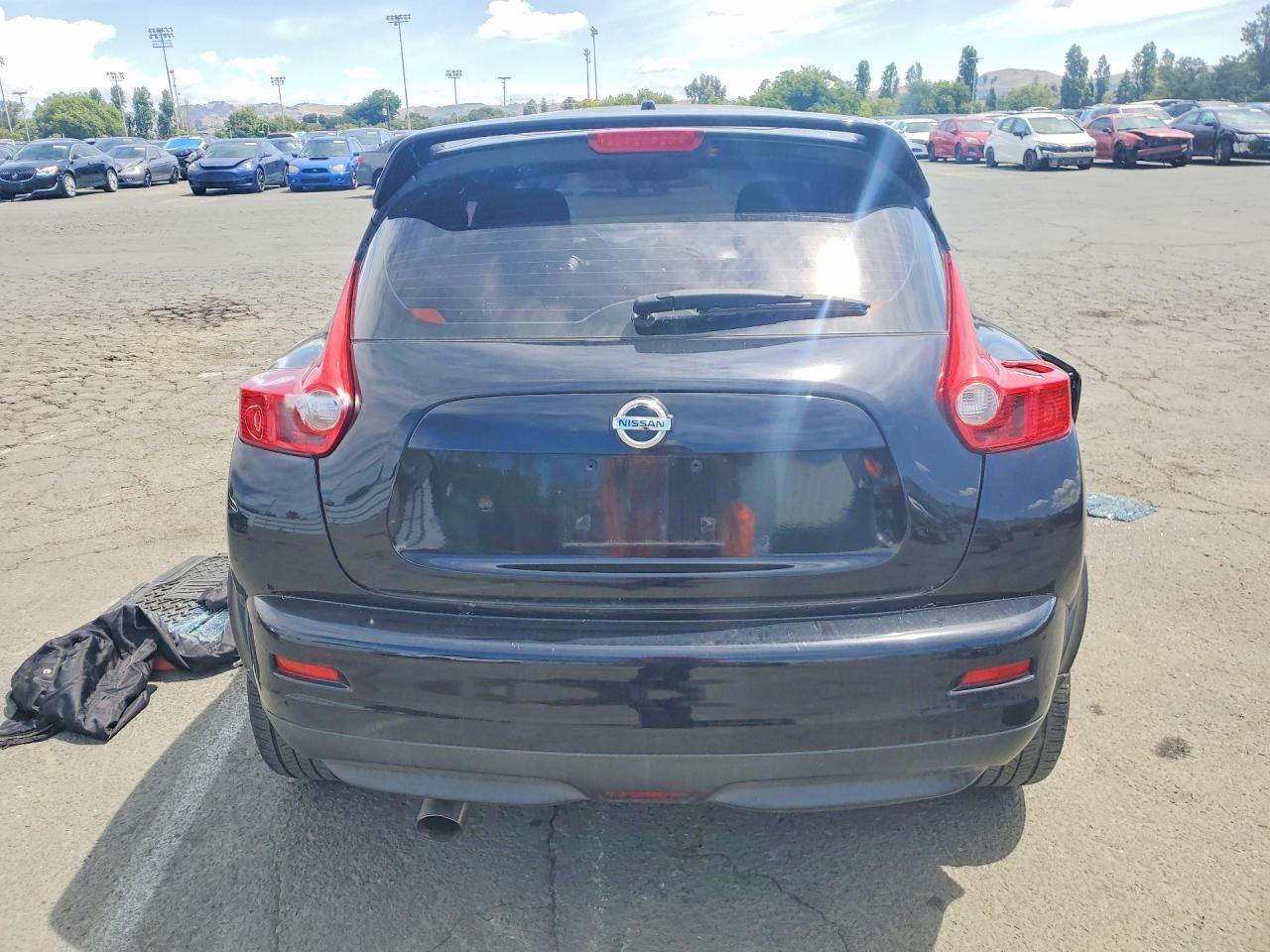 2011 Nissan Juke S - Image 6