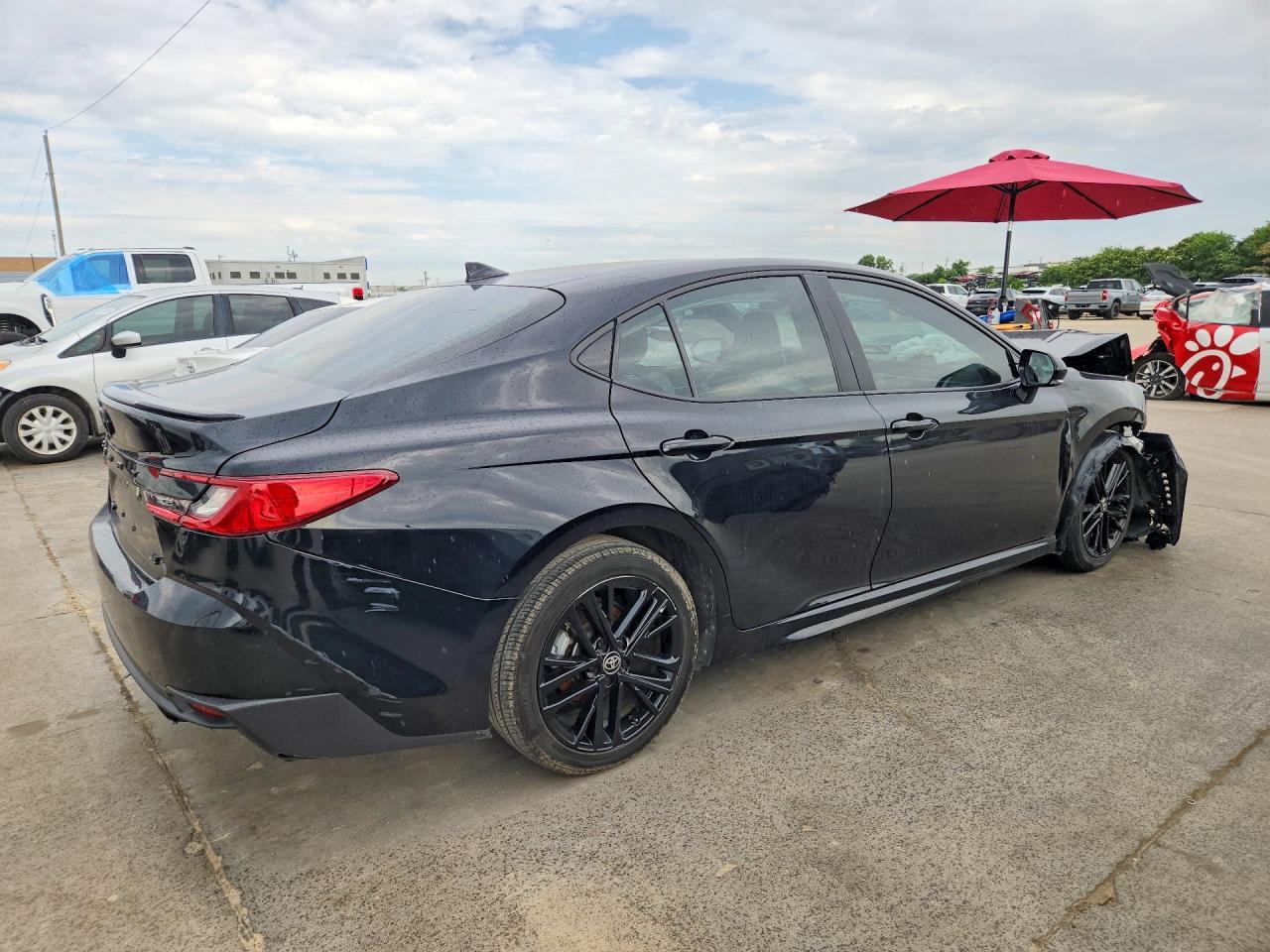 2025 Toyota Camry Se - Фото 3