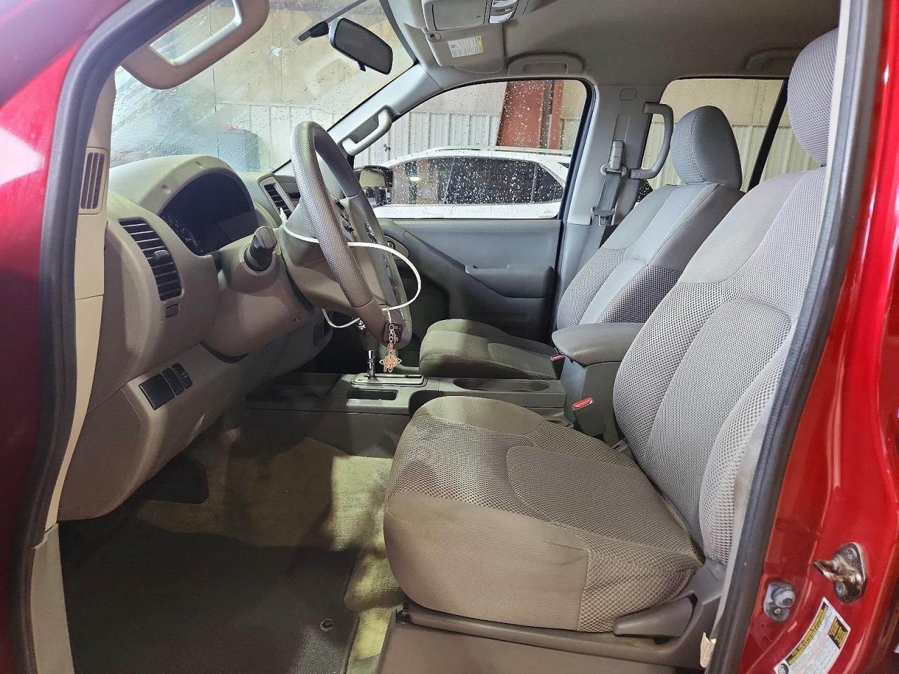 2015 Nissan Frontier S - Image 7