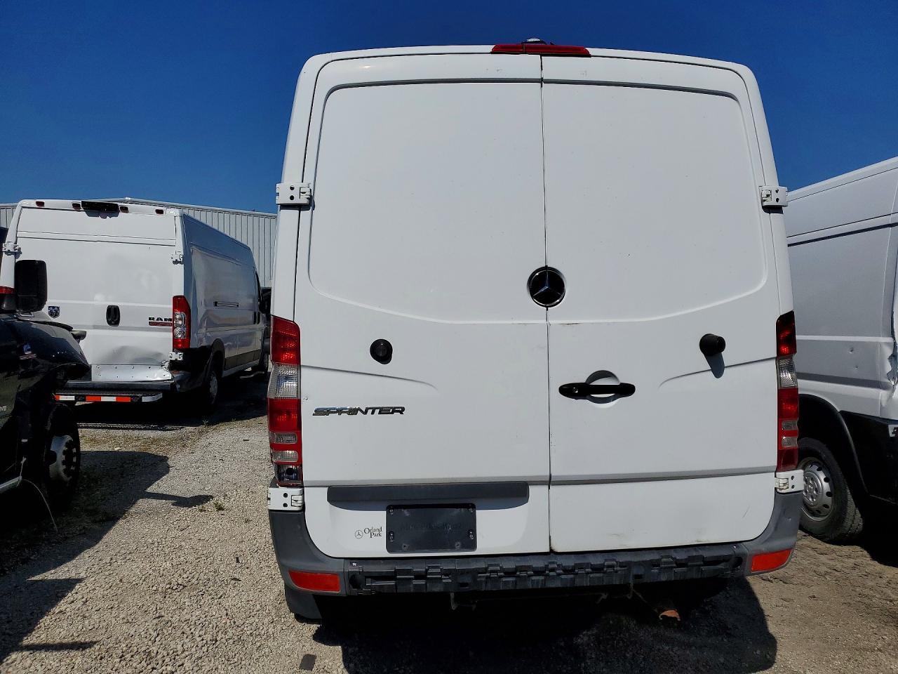 2018 Mercedes-Benz Sprinter 3500 - Фото 6