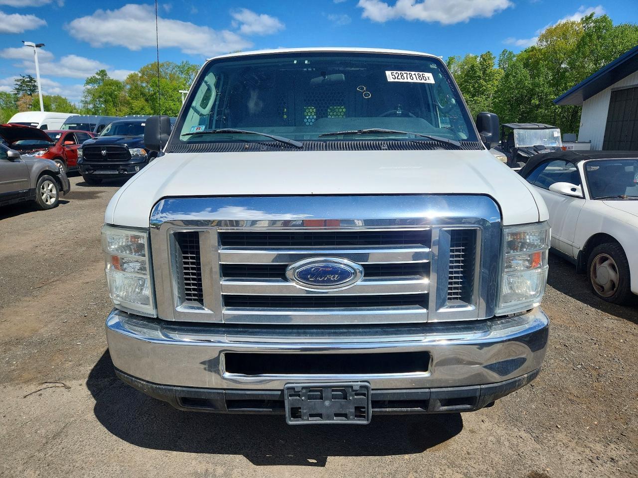 2013 Ford Econoline E250 Van - Image 5