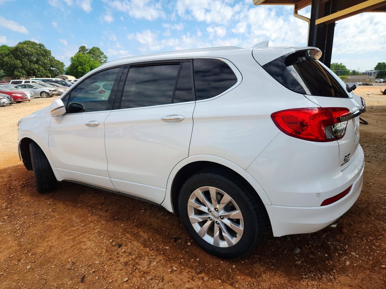 2017 Buick Envision Essence - Фото 2