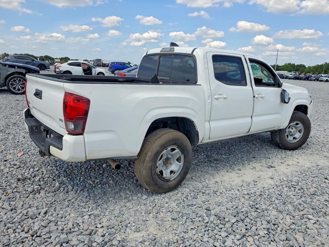 2023 Toyota Tacoma Sr V6 - Фото 3