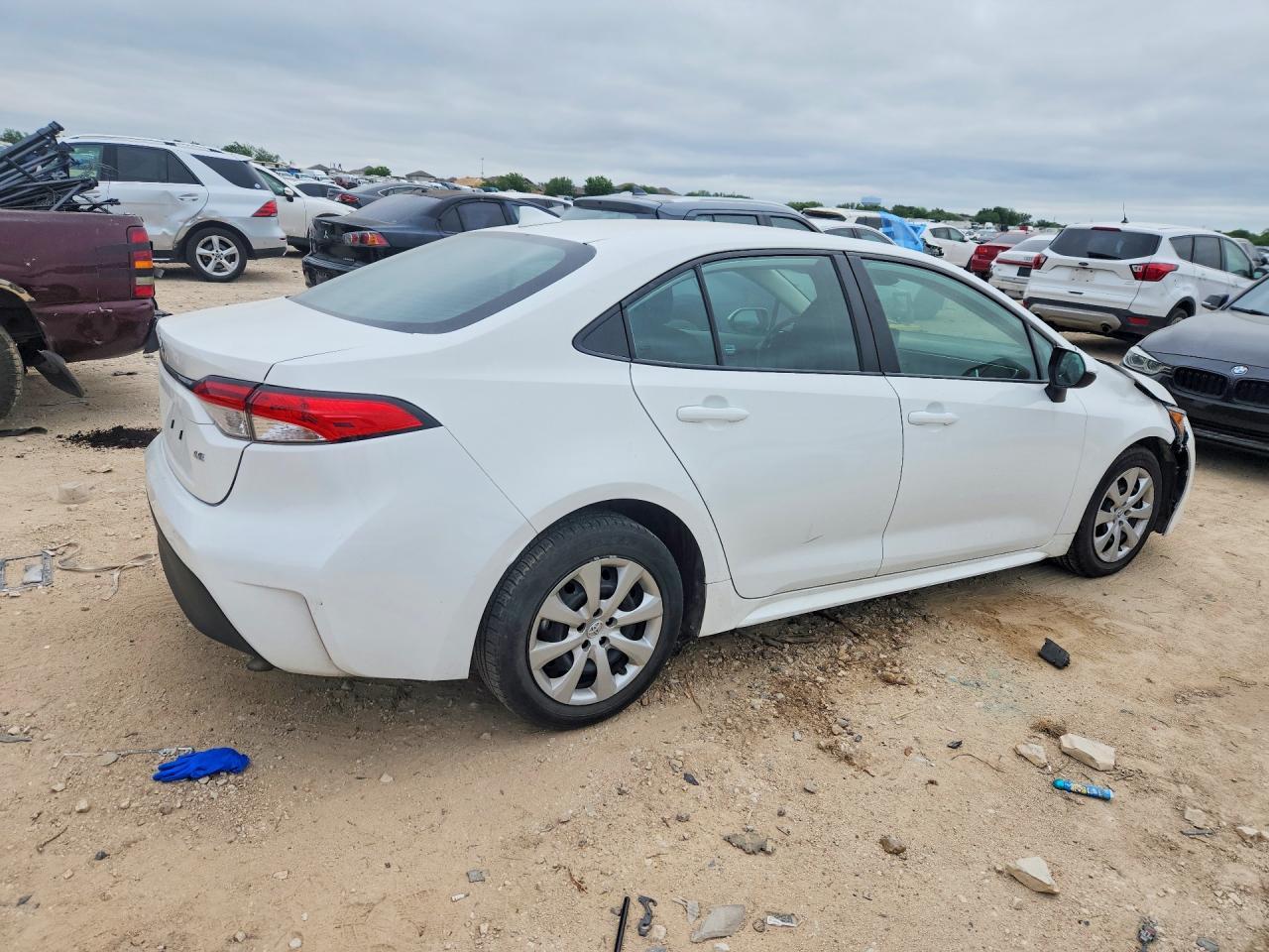 2024 Toyota Corolla Le - Фото 3