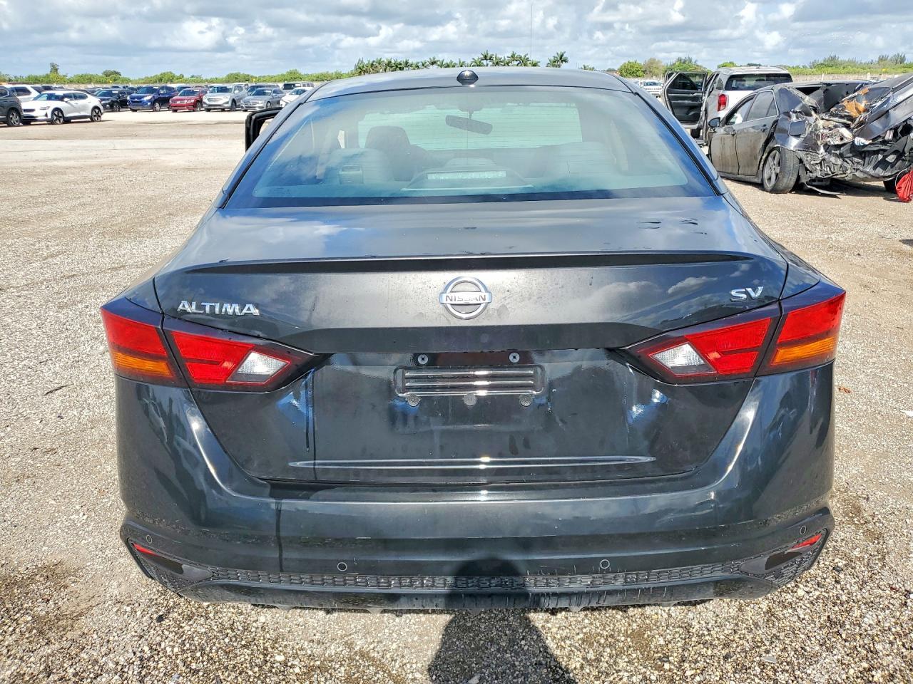 2021 Nissan Altima Sv - Image 6