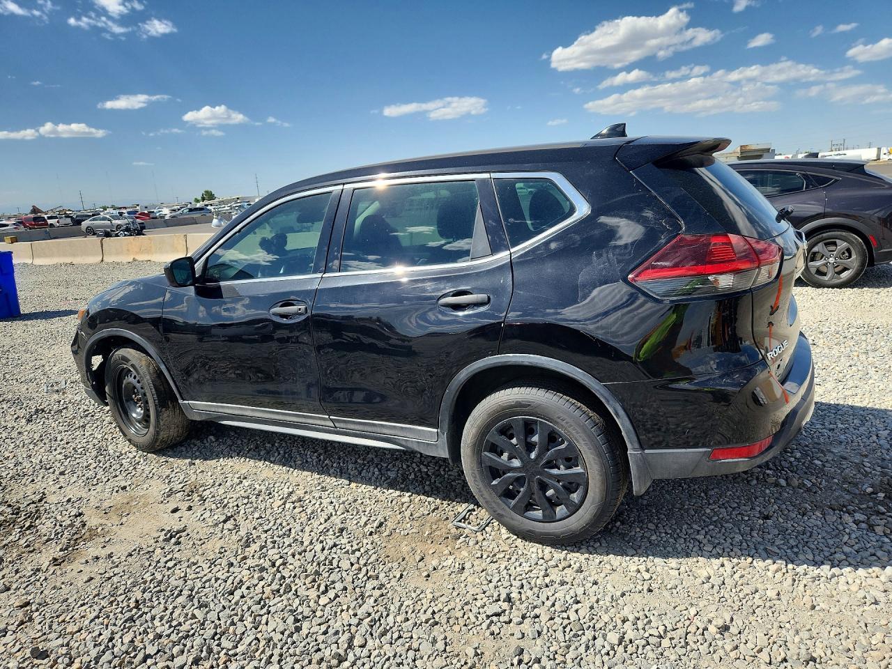 2019 Nissan Rogue S - Image 2