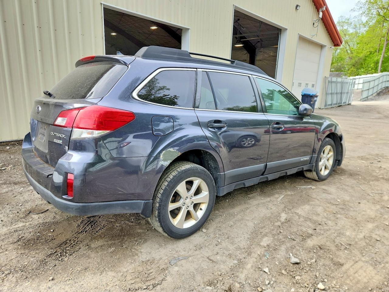 2013 Subaru Outback - Фото 3
