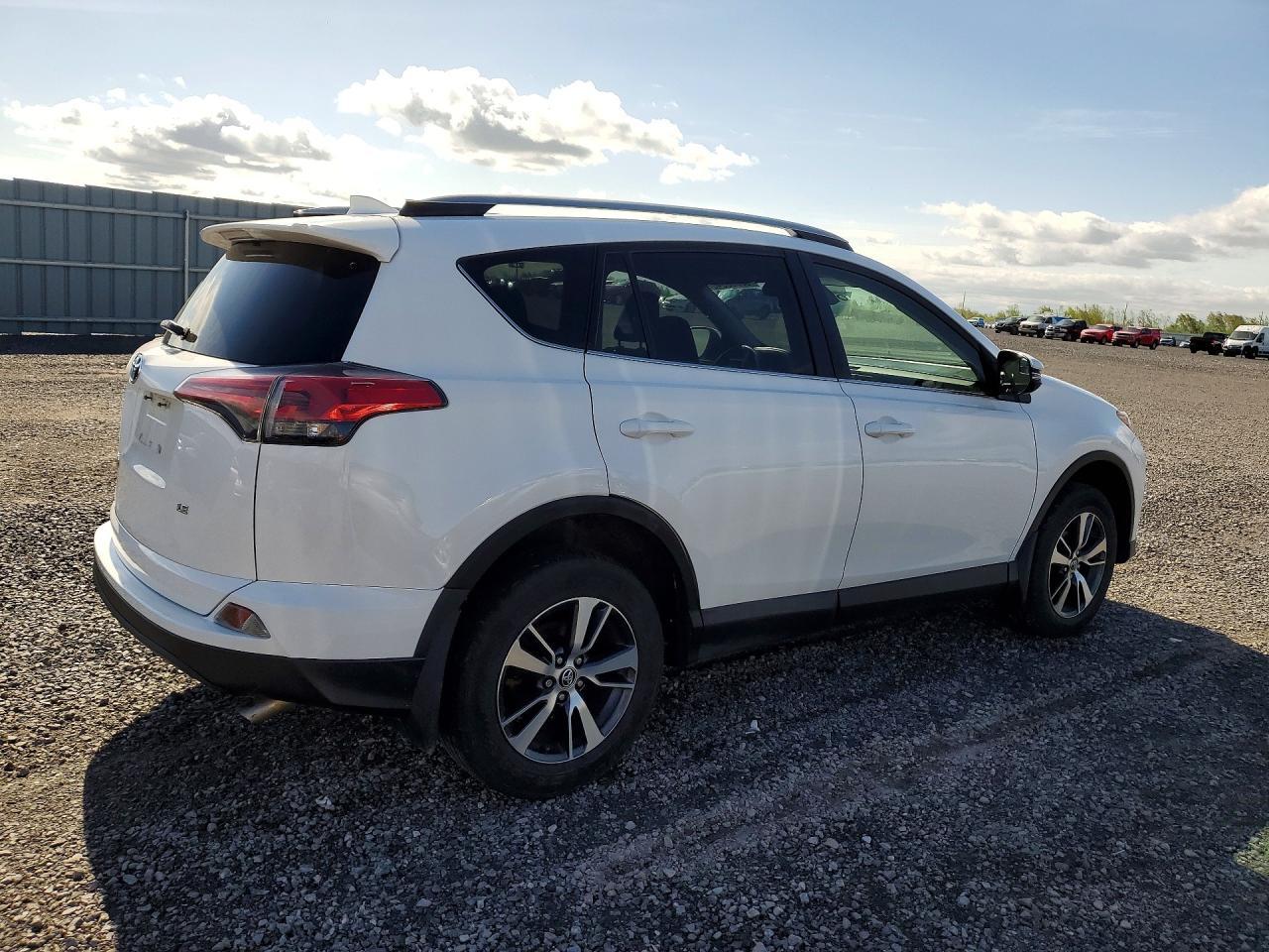 2018 Toyota Rav4 Le - Фото 3
