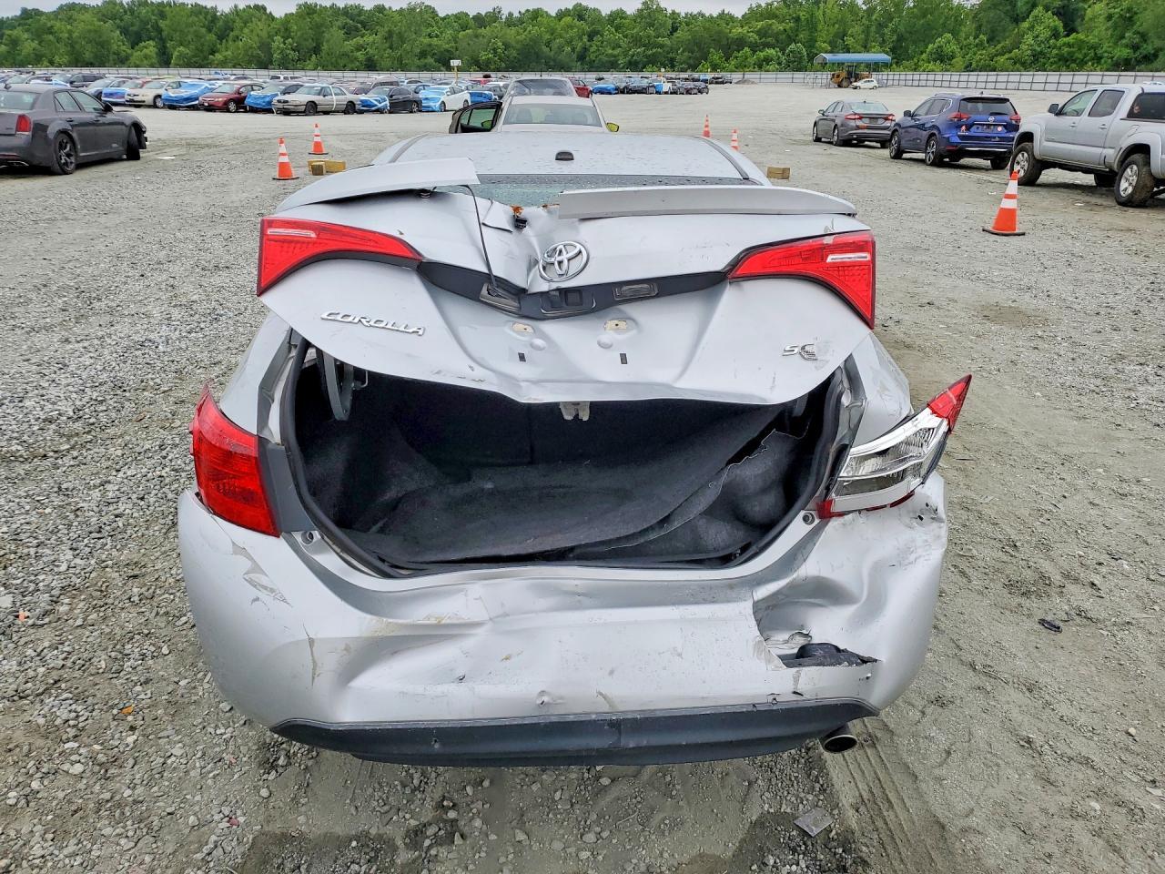 2018 Toyota Corolla Se - Фото 6