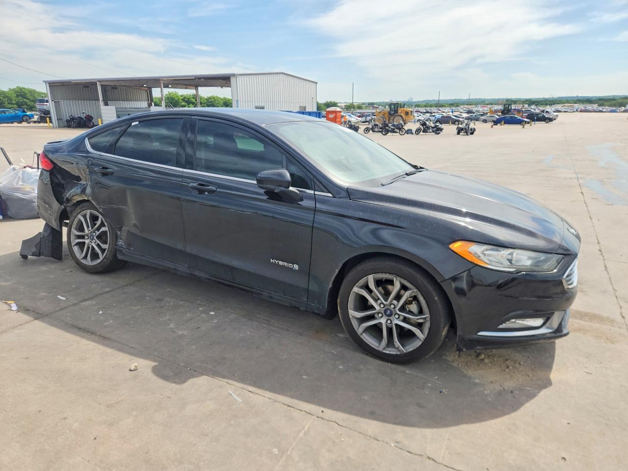 2017 Ford Fusion Se Hybrid - Image 4
