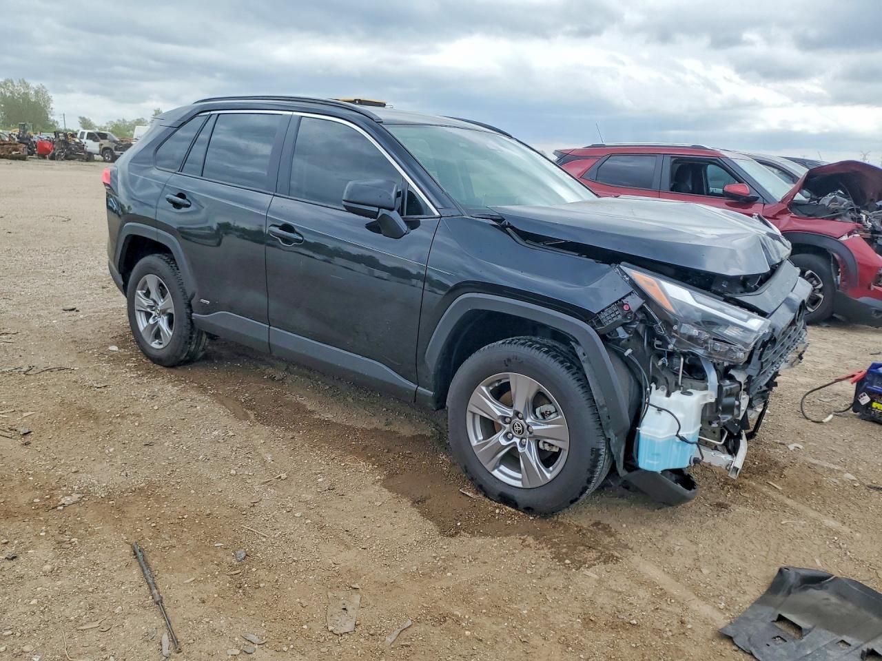 2025 Toyota Rav4 Le - Image 4