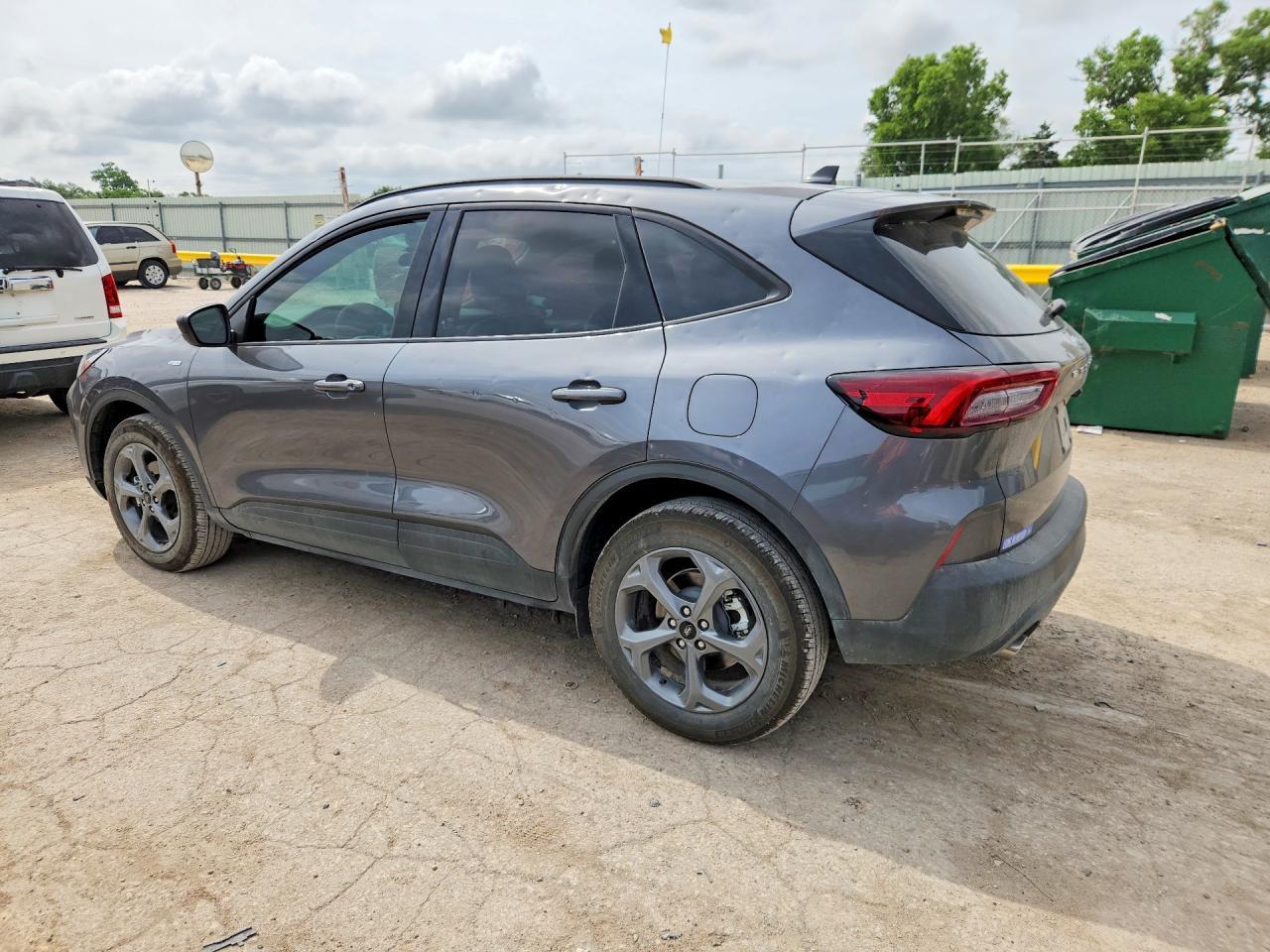 2025 Ford Escape St Line - Фото 2
