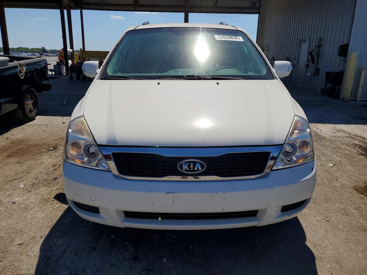 2012 Kia Sedona Lx - Фото 5