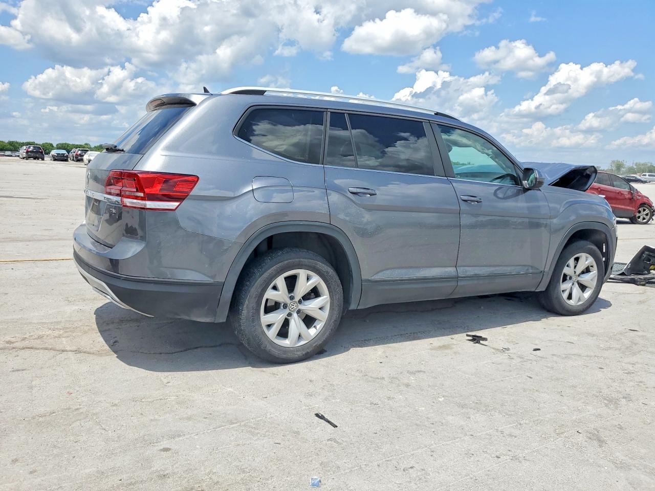 2018 Volkswagen Atlas Se - Image 3