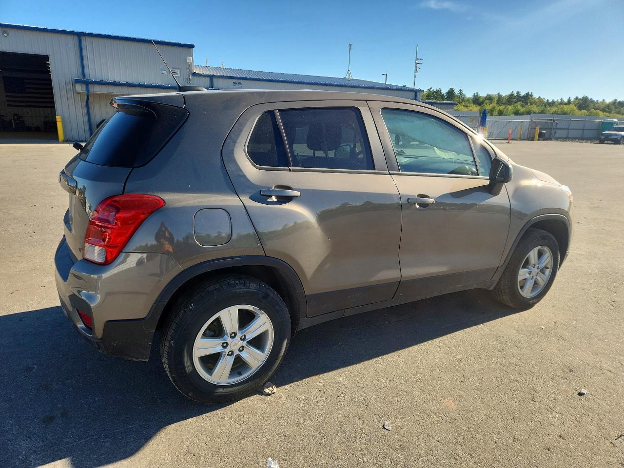 2020 Chevrolet Trax Ls - Фото 3