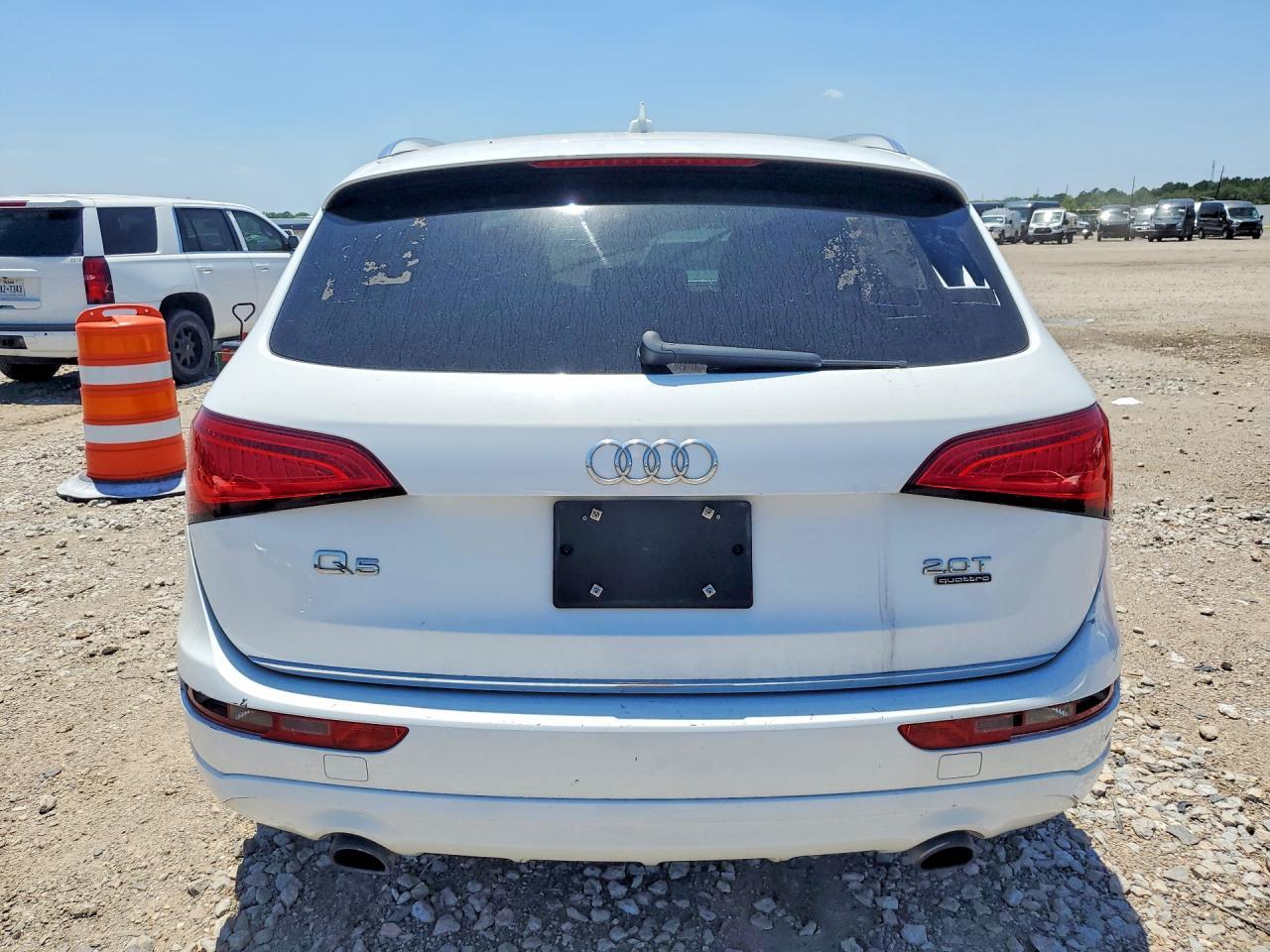 2017 Audi Q5 Premium - Image 6