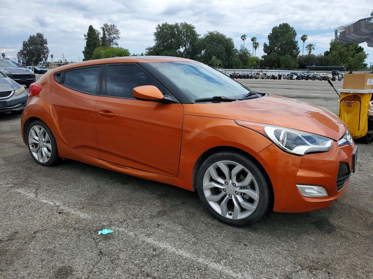 2013 Toyota Veloster Base - Фото 4