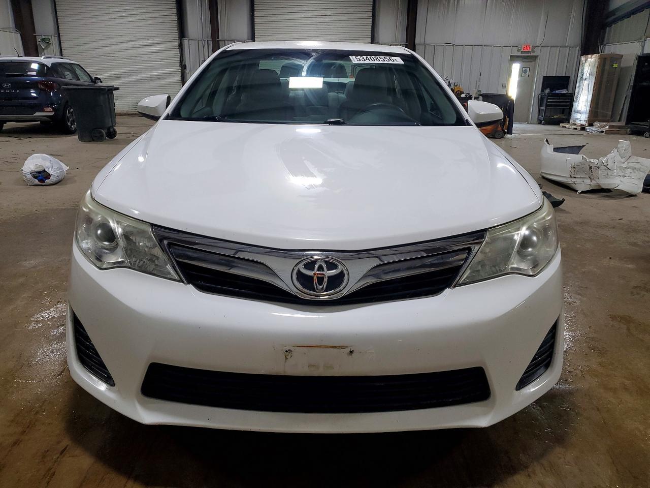 2014 Toyota Camry Le - Фото 5