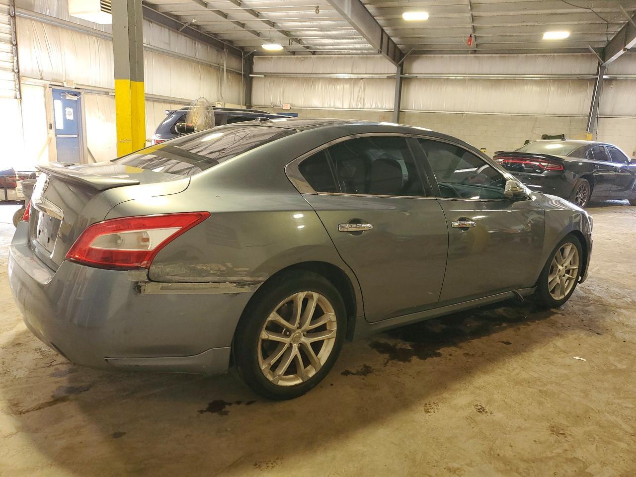 2009 Nissan Maxima 3.5 S - Image 3