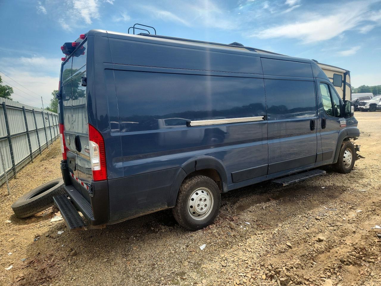 2019 Ram Promaster 3500 Delivery Van - Фото 3