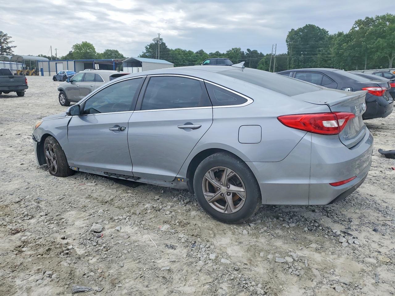 2015 Hyundai Sonata Se - Image 2