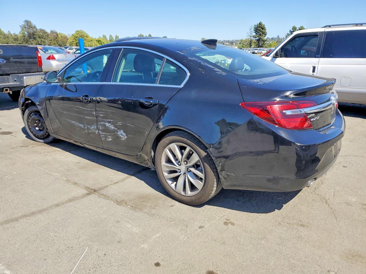 2017 Buick Regal Premium - Фото 2