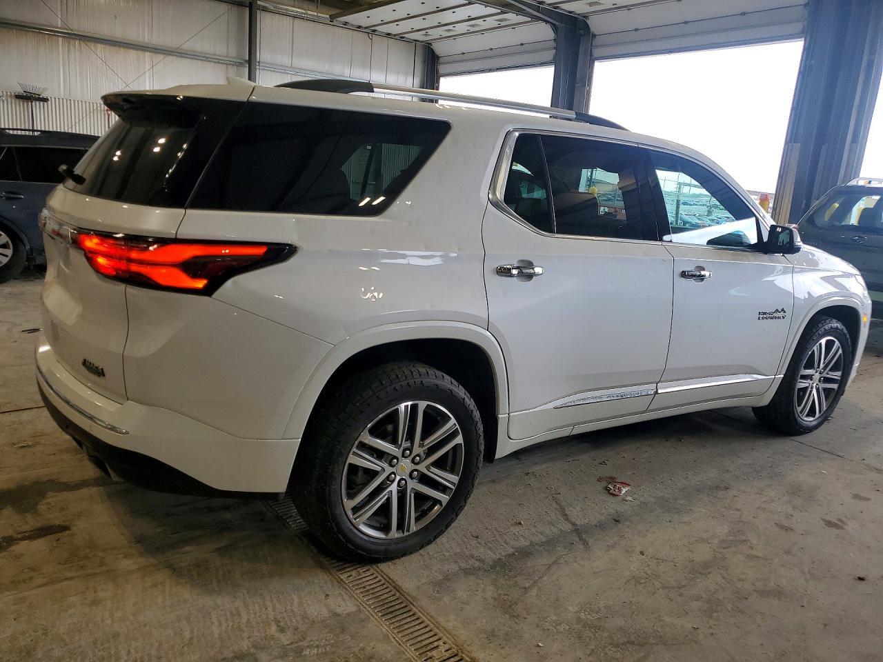 2023 Chevrolet Traverse High Country - Фото 3