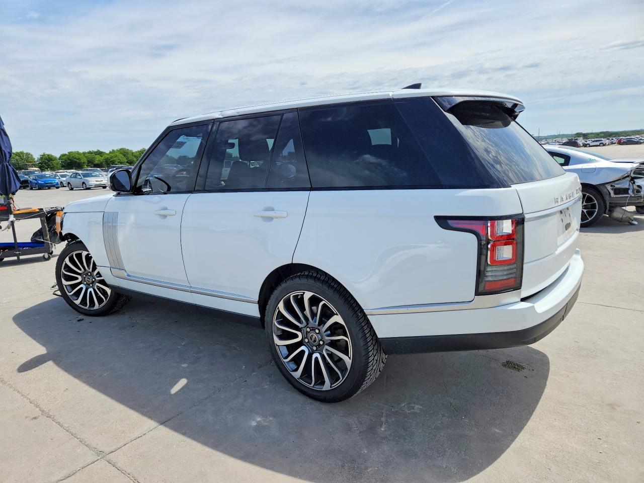 2017 Land Rover Range Rover - Image 2