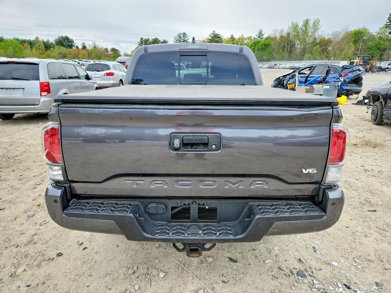 2023 Toyota Tacoma Trd Sport - Image 6