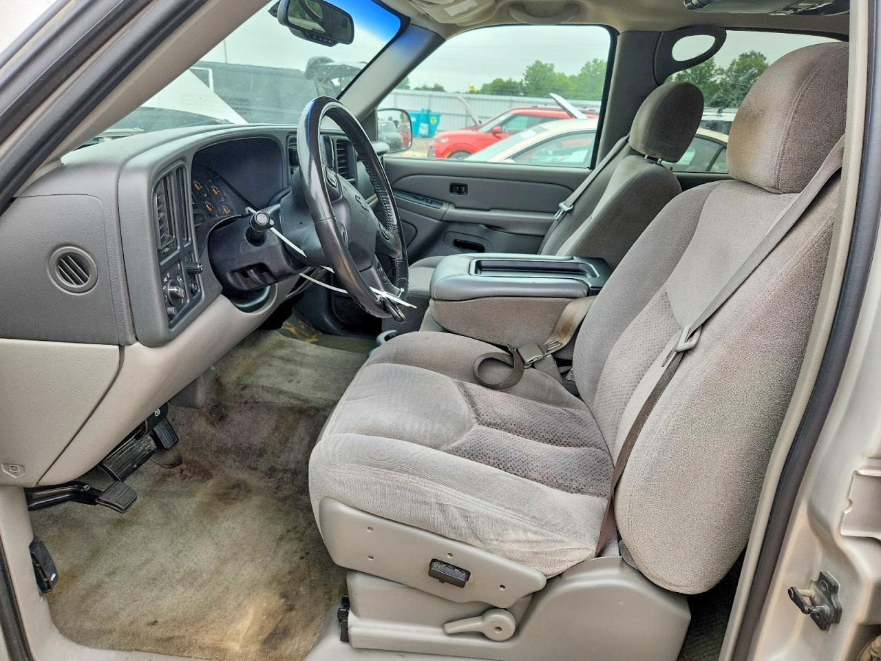 2004 Chevrolet Tahoe C1500 - Фото 7