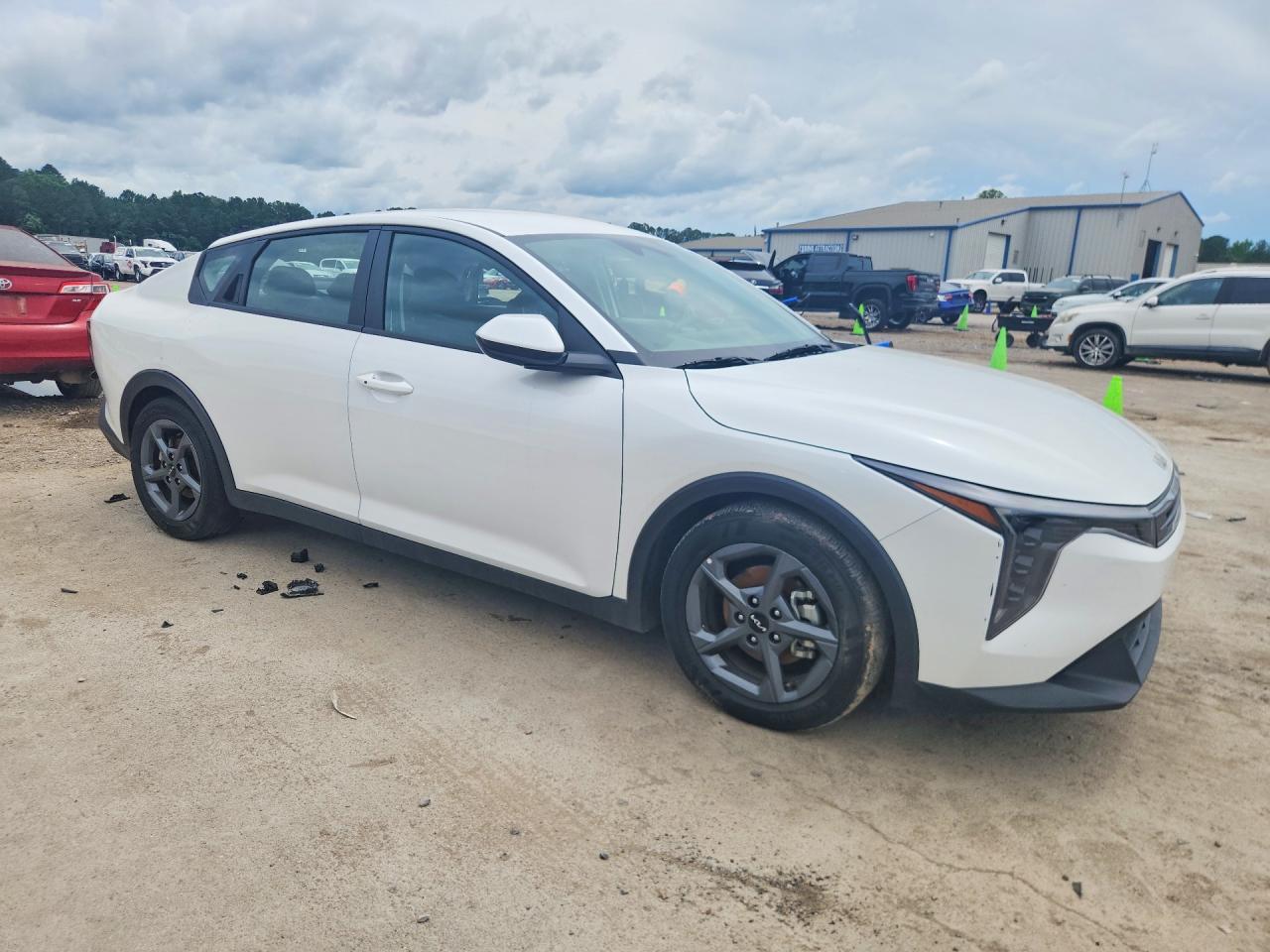 2025 Kia K4 Lx - Фото 4